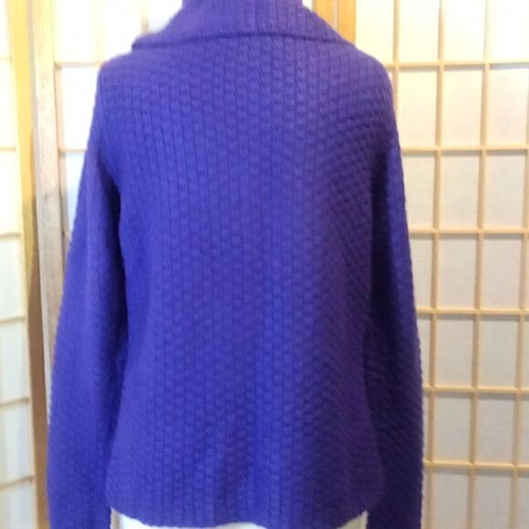 Chico's Med Turtleneck Sweater - Picture 13 of 14